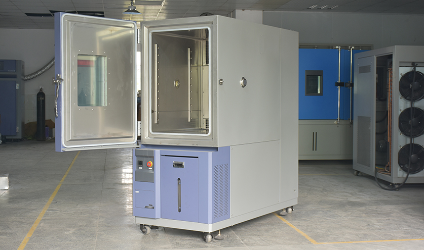 UPS電源如何用高低溫濕熱試驗箱做濕熱試驗？